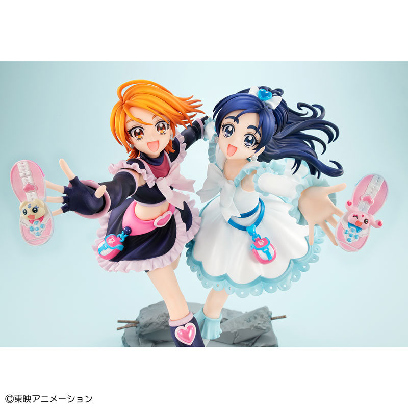Lucrea Futari wa Pretty Cure Cure Black & Cure White Complete Figure(Pre-order)