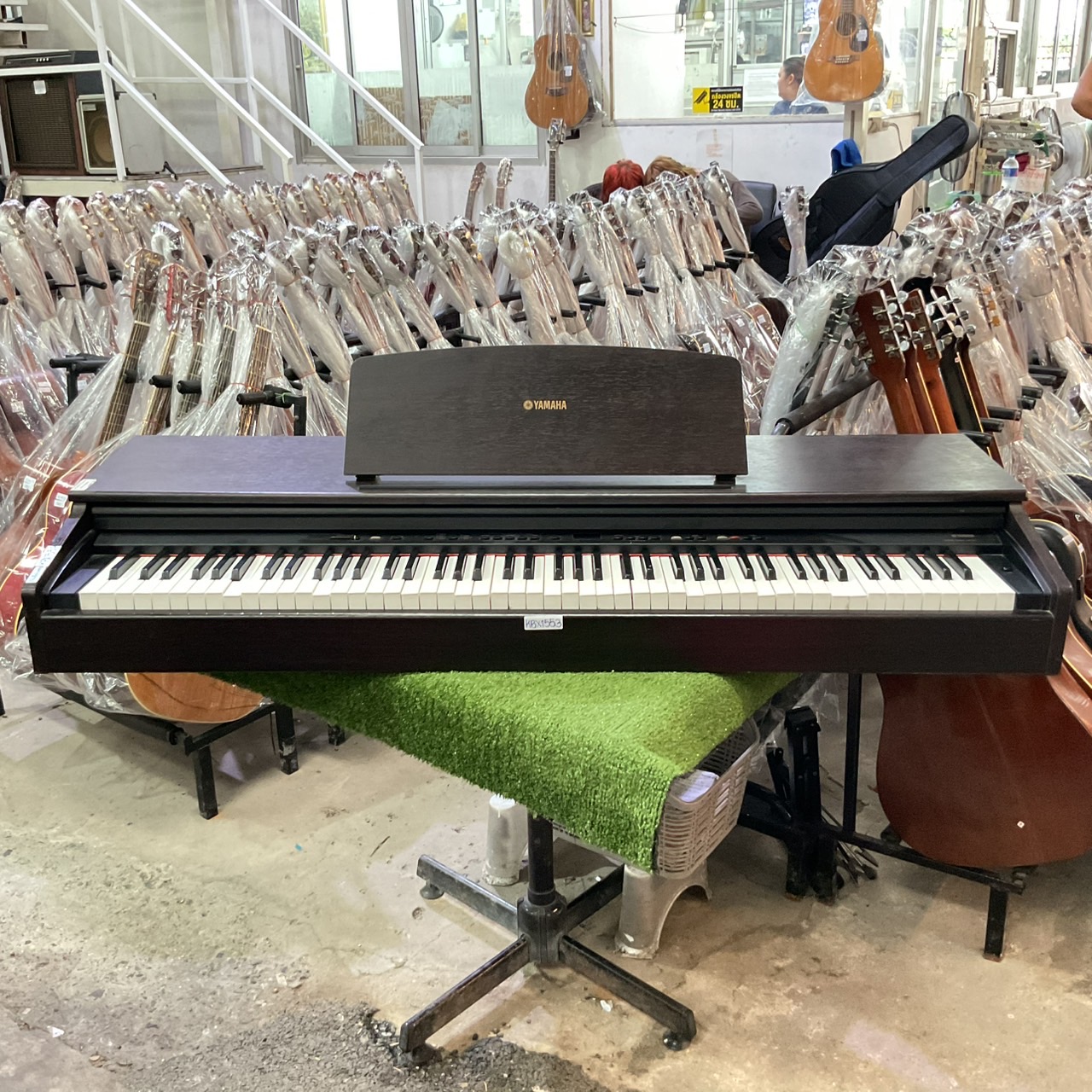เปียโน YAMAHA : YDP-201 สินค้าไม่พร้อมใช้งาน (ต้องซ่อม)