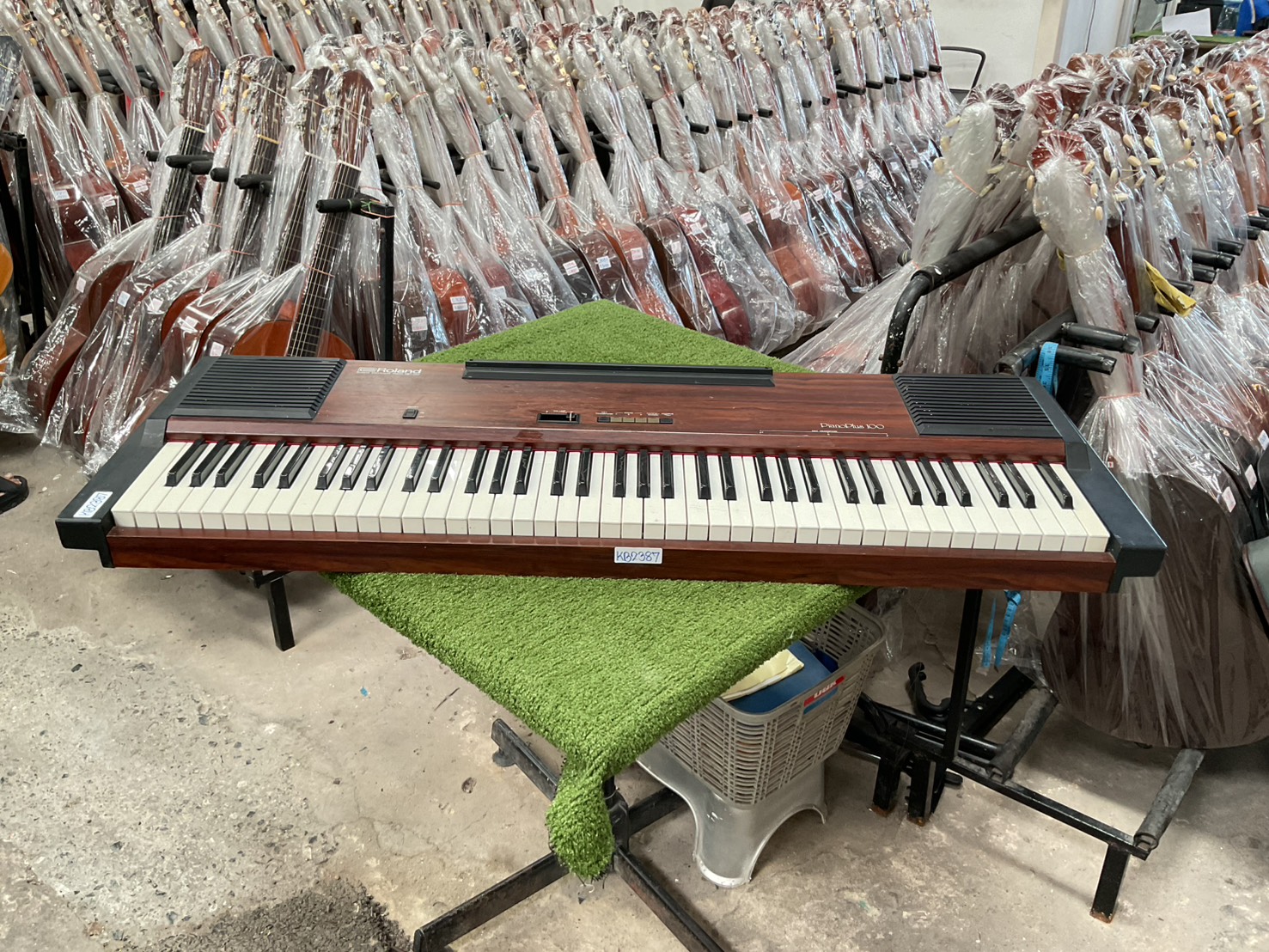 เปียโน Roland : HP-100