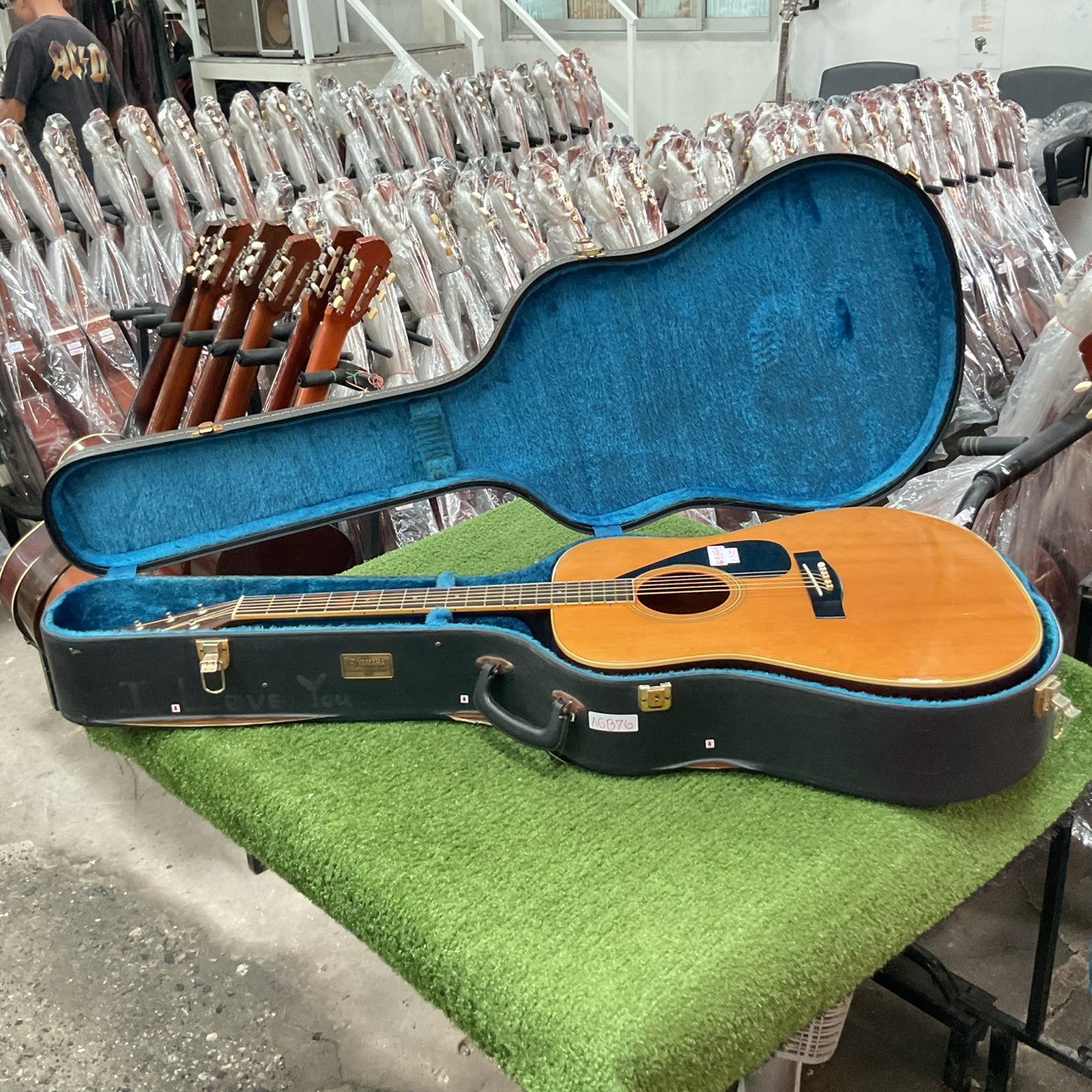 กล่องเคสกีต้าร์โปร่ง