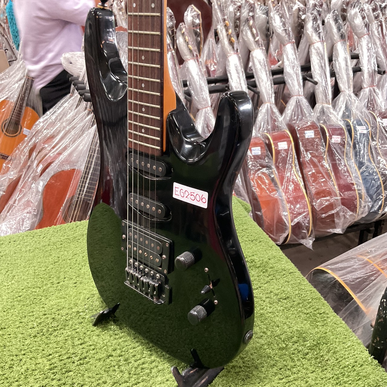 กีต้าร์ไฟฟ้า Aria Pro II