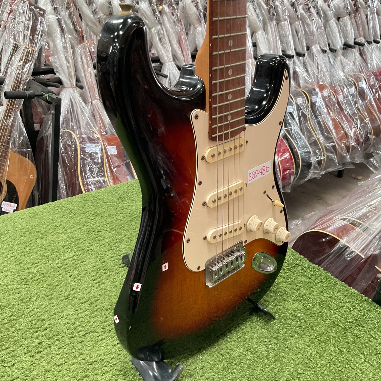 กีต้าร์ไฟฟ้า Legend