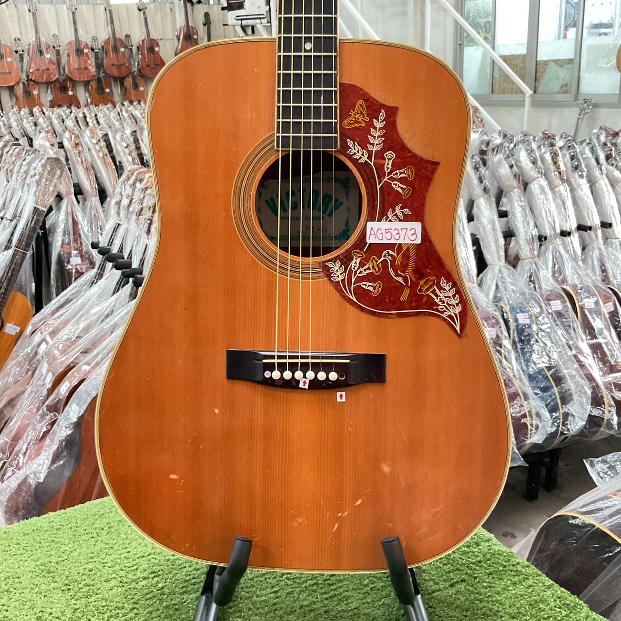 กีต้าร์โปร่ง VICTOR : F180