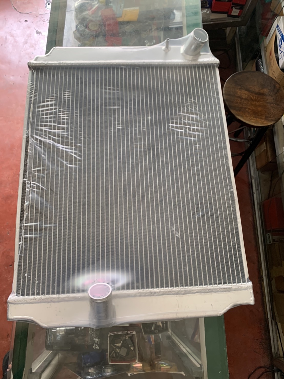 หม้อน้ำ HINO DUTRO XZU ปี 2003