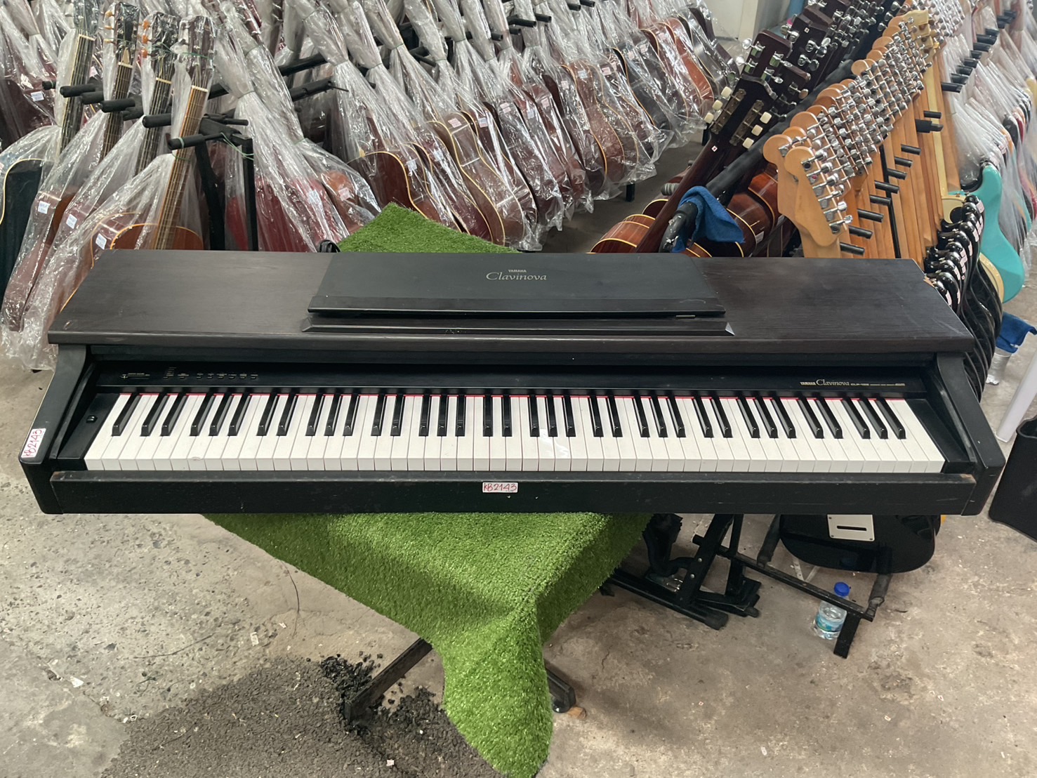 เปียโน YAMAHA : Clavinova CLP-122