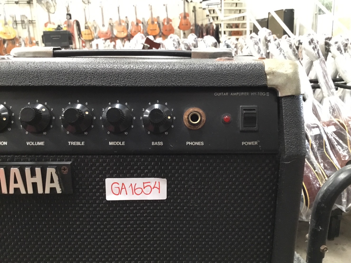 แอมป์กีต้าร์ YAMAHA : HY-10G II