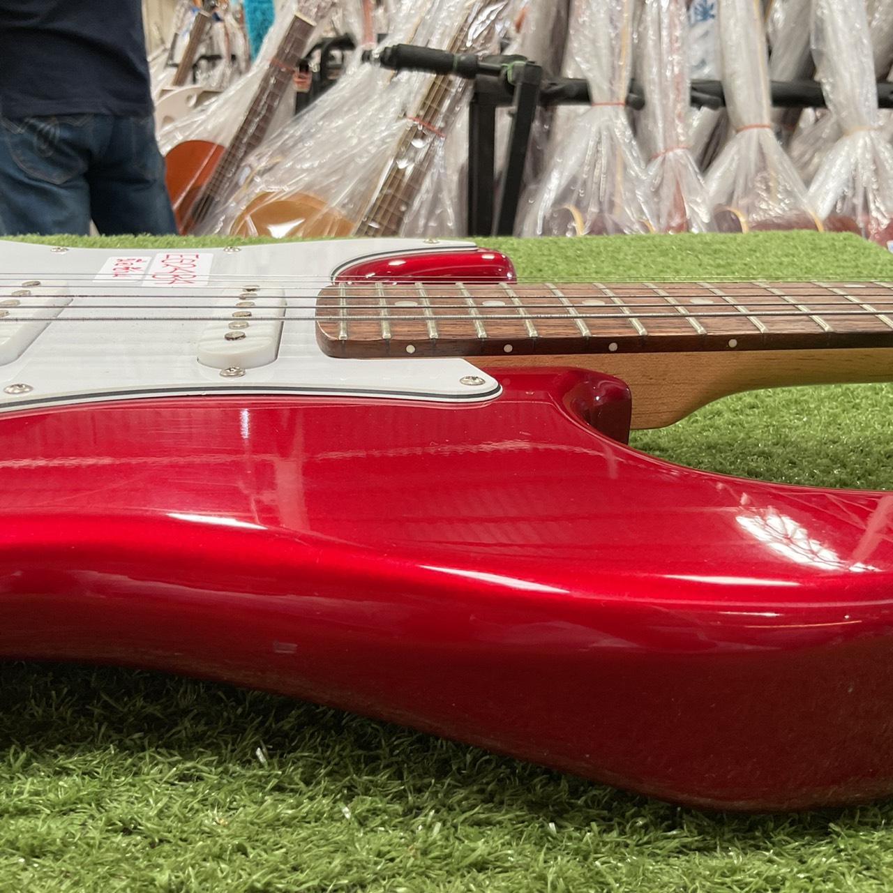 กีต้าร์ไฟฟ้า Giannini (สำหรับมือซ้าย)