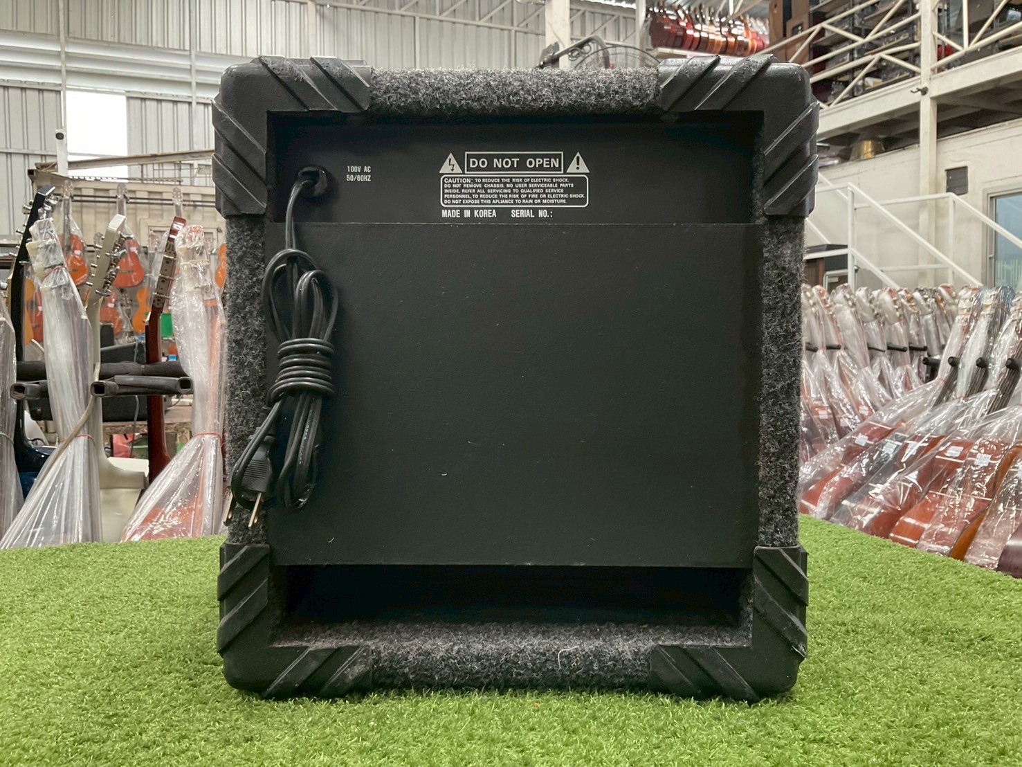 แอมป์กีต้าร์และเบส EDWARDS : EGA10