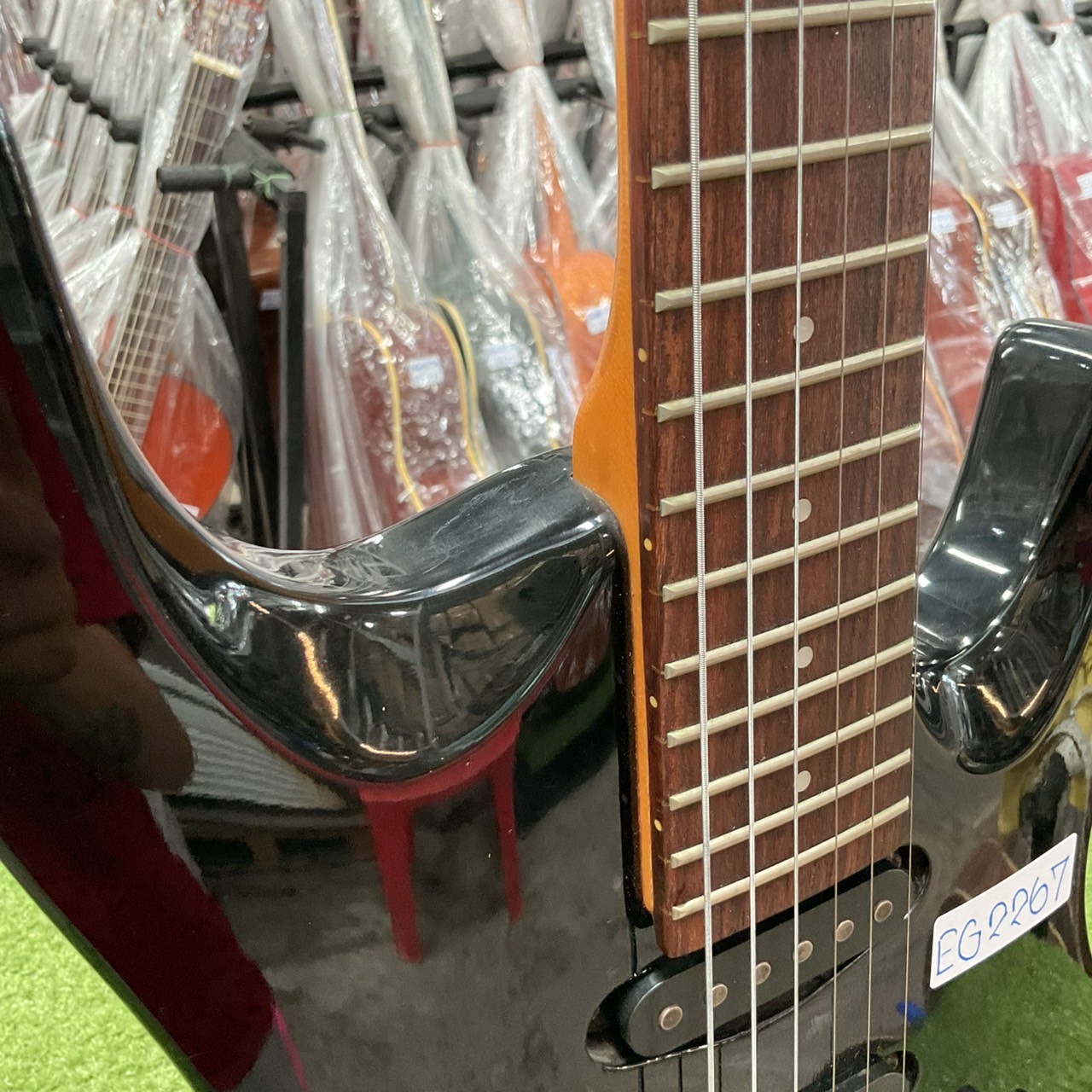 กีต้าร์ไฟฟ้า Aria Pro II : MAGNA