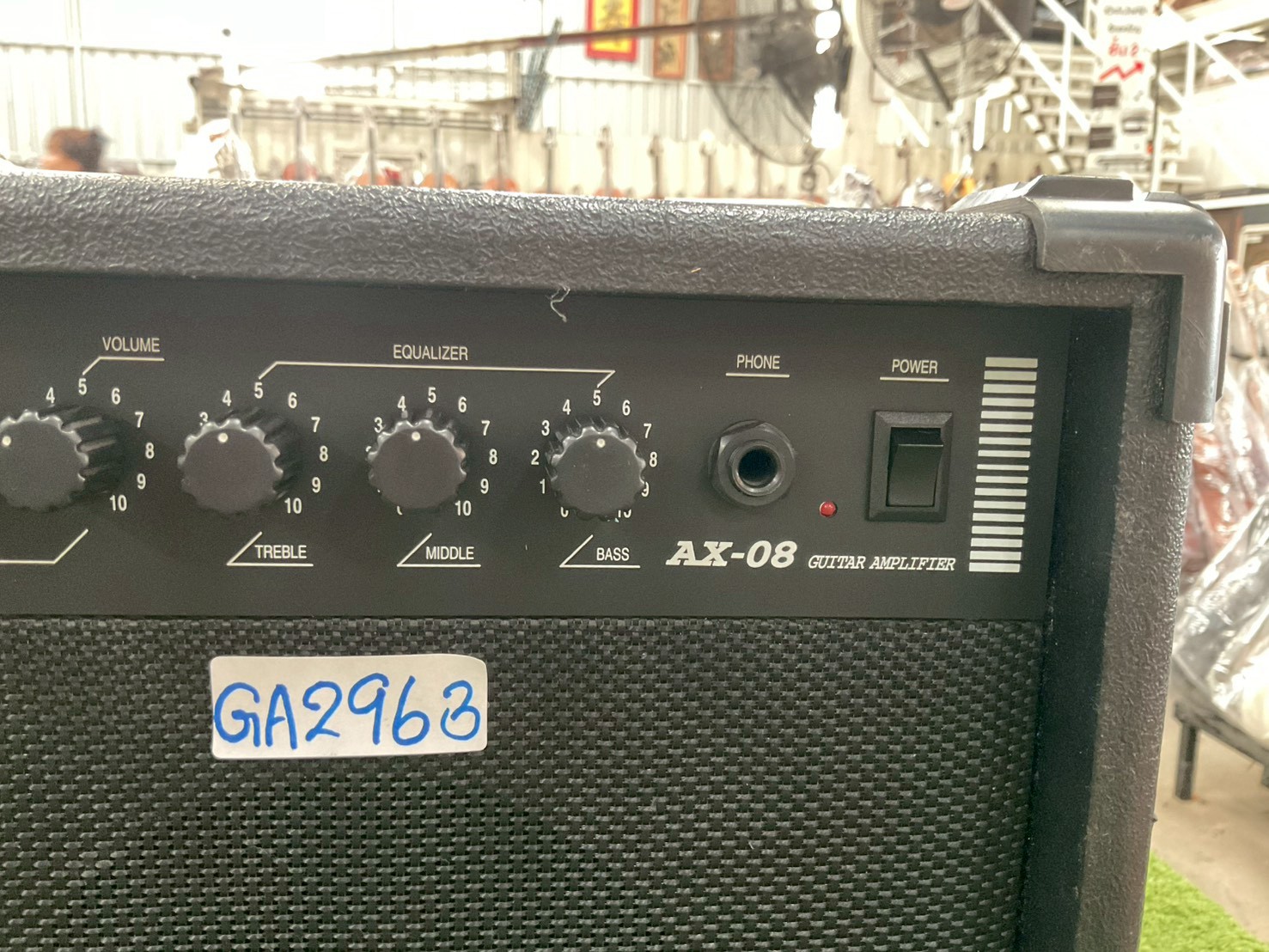 แอมป์กีต้าร์ DIAMOND : AX-08