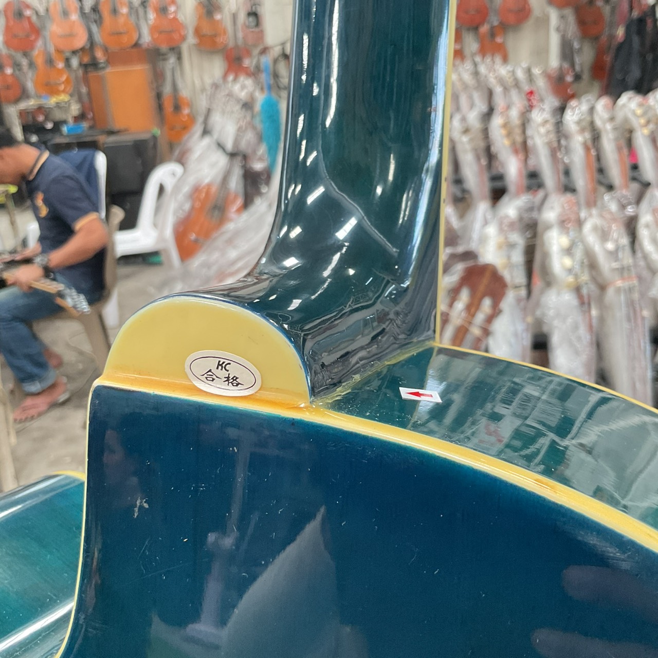 กีต้าร์โปร่งไฟฟ้า Sepia Crue : EAW-180-BLS