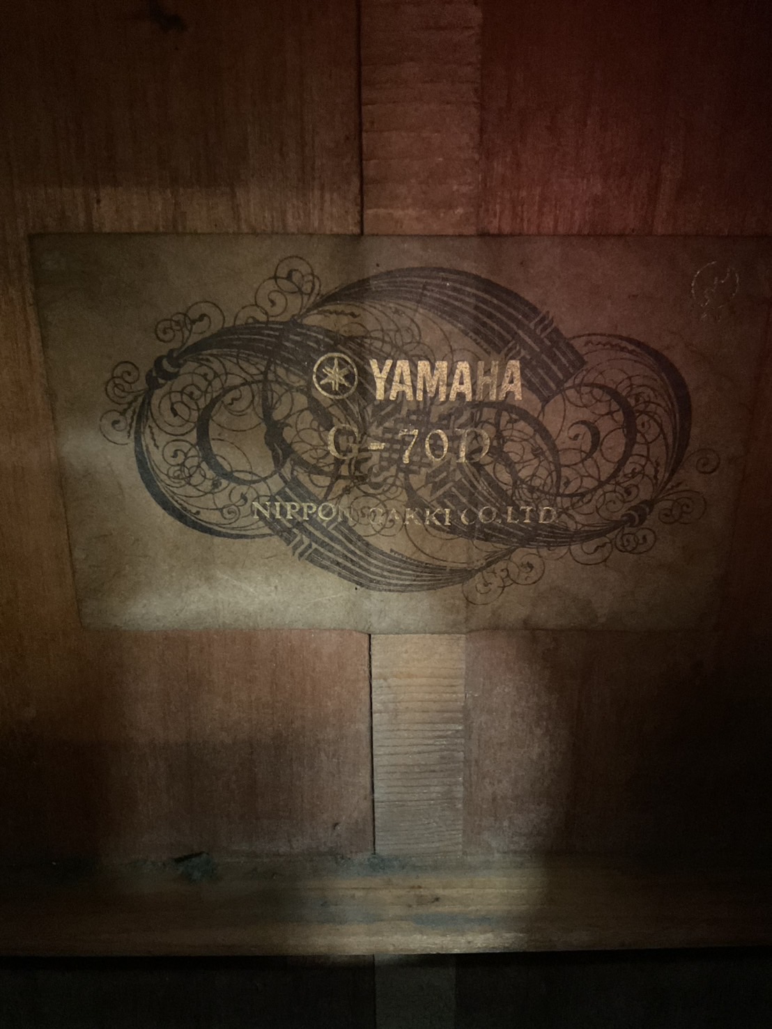 กีต้าร์คลาสสิค YAHAMA : G-70D