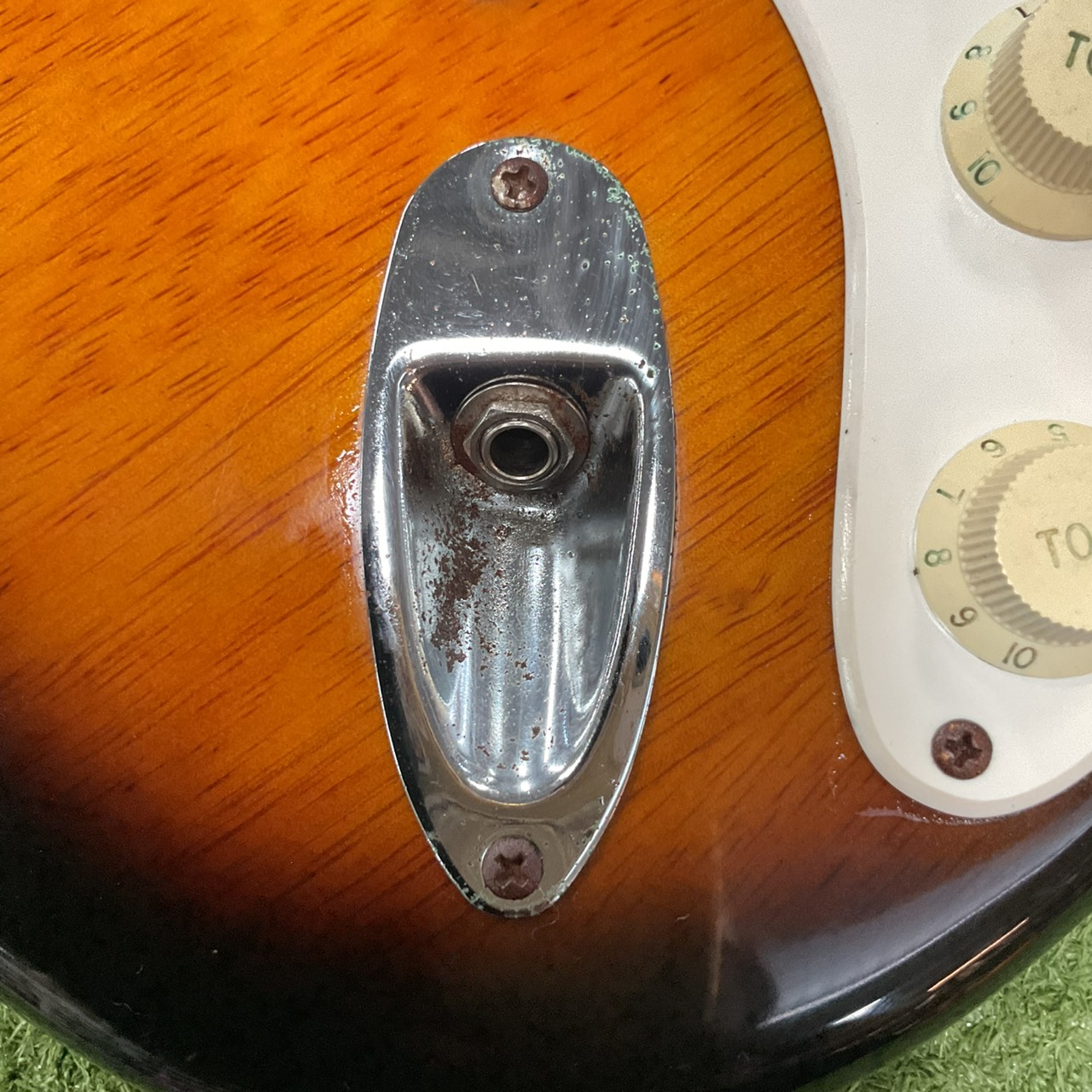 กีต้าร์ไฟฟ้า Squier by Fender