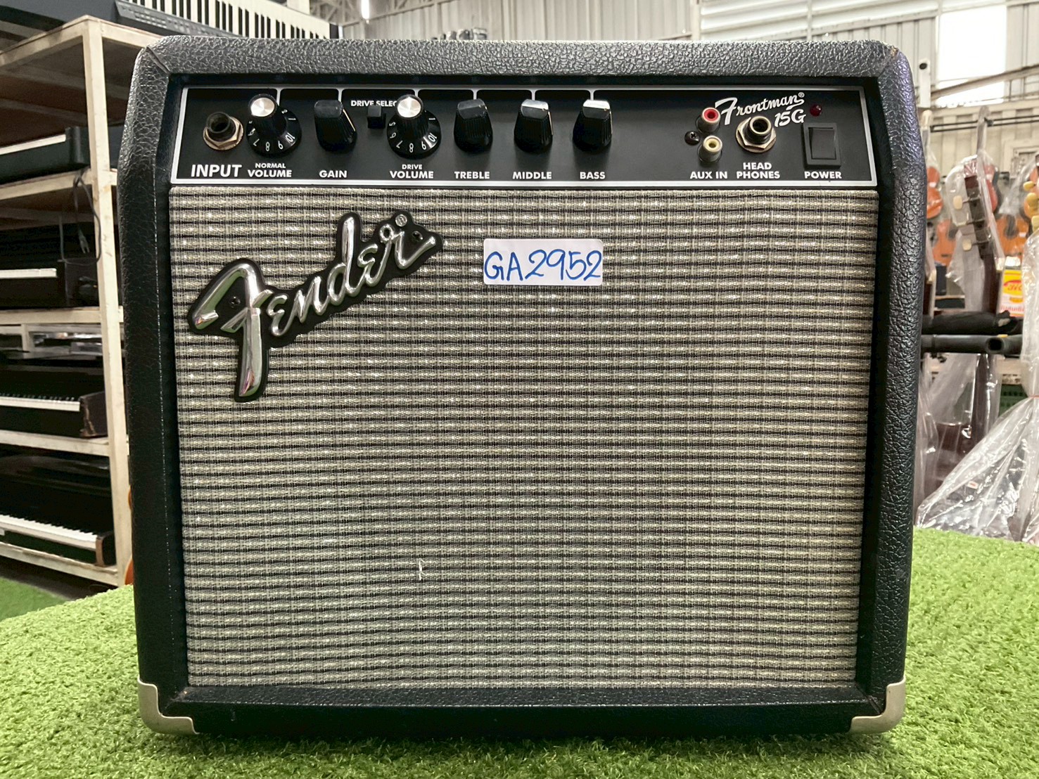 แอมป์กีต้าร์ Fender : Frontman 15G