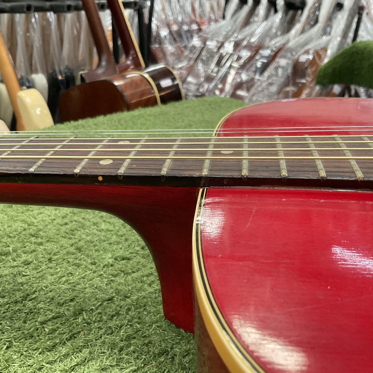 กีต้าร์โปร่ง Morales : MF150