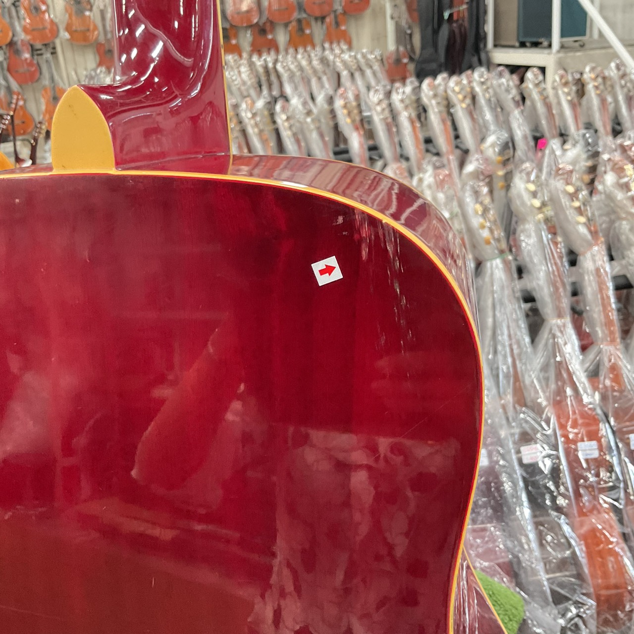 กีต้าร์โปร่ง Mavis : MW-200