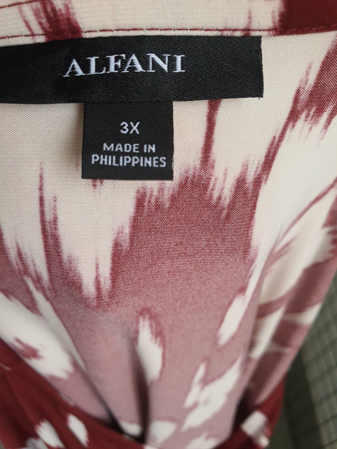 FF05545 เสือผ้าแฟชั่น มือสอง สีน้ำตาลแดง แบรนด์ALFANI อก 50-55 นิ้ว