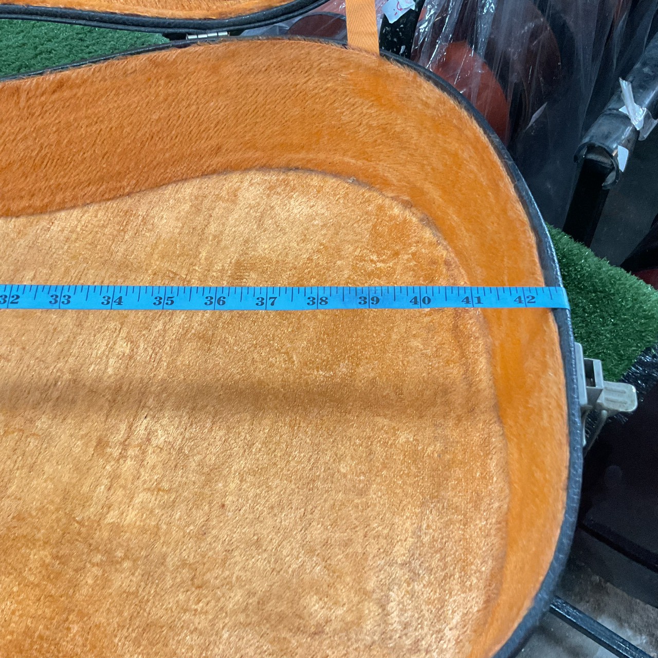 กล่องเคสกีต้าร์โปร่ง