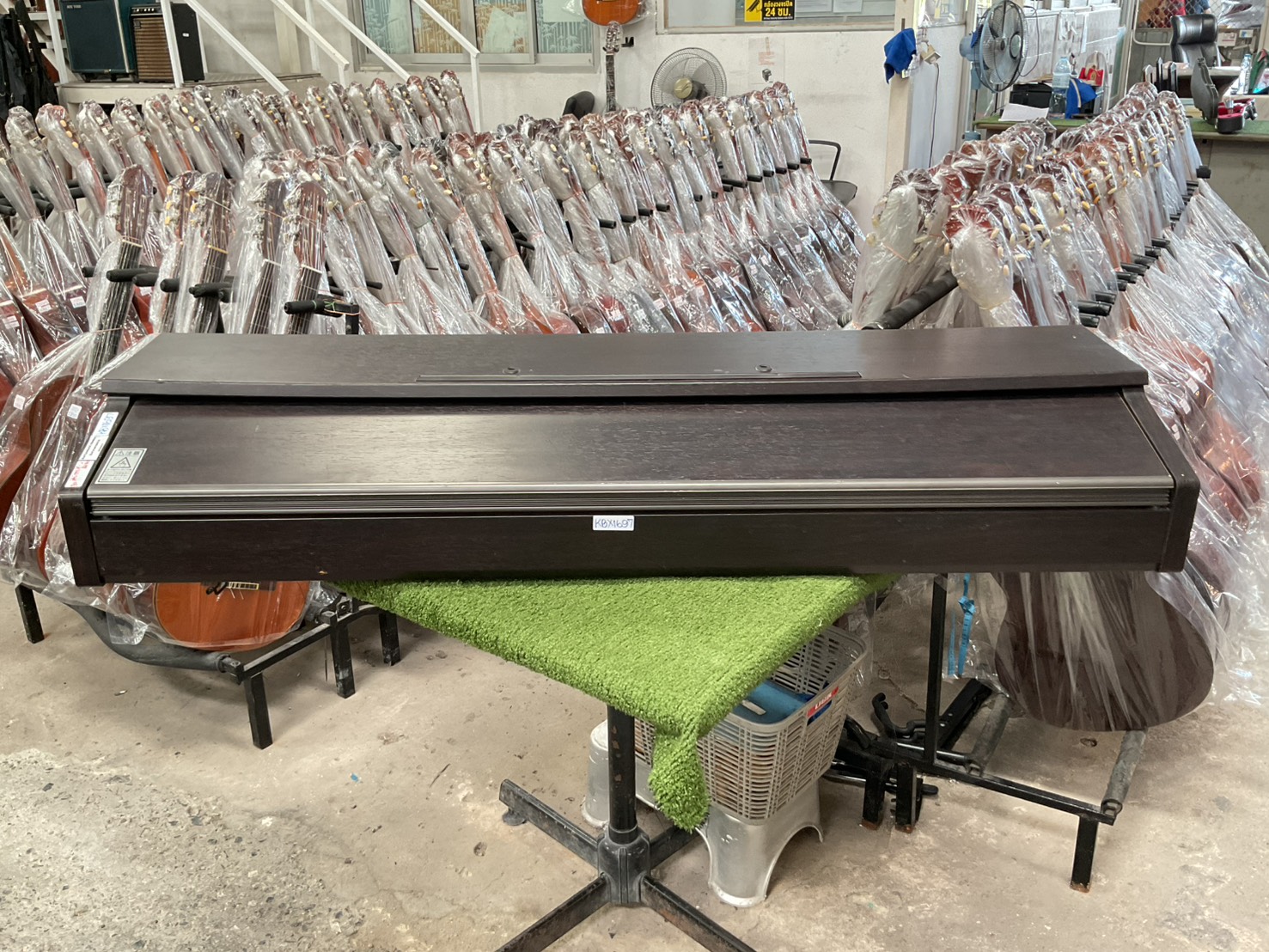 เปียโน CASIO : AP-400 สินค้าไม่พร้อมใช้งาน (ต้องซ่อม)