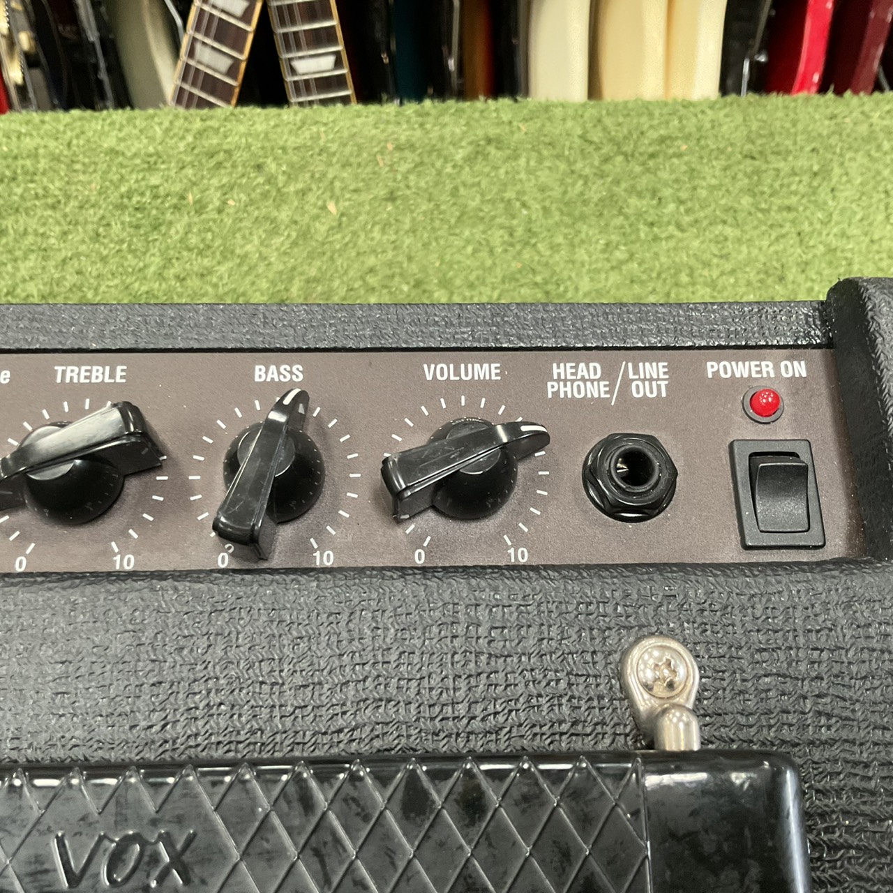 แอมป์กีต้าร์ VOX : Pathfinder10 V9106