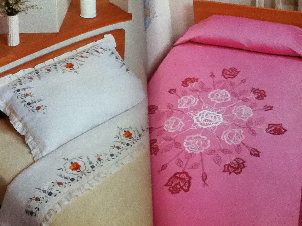 ONDORI THE EMBROIDERY OF ROSES