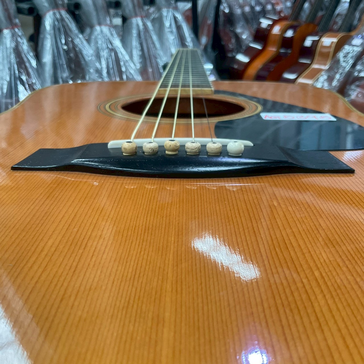 กีต้าร์โปร่ง YAMAHA : FG-201B