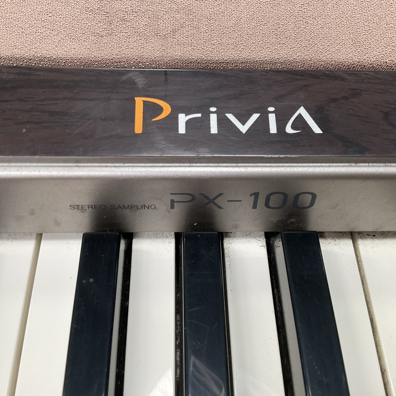 เปียโน CASIO : PX-100 สินค้าไม่พร้อมใช้งาน (ต้องซ่อม)