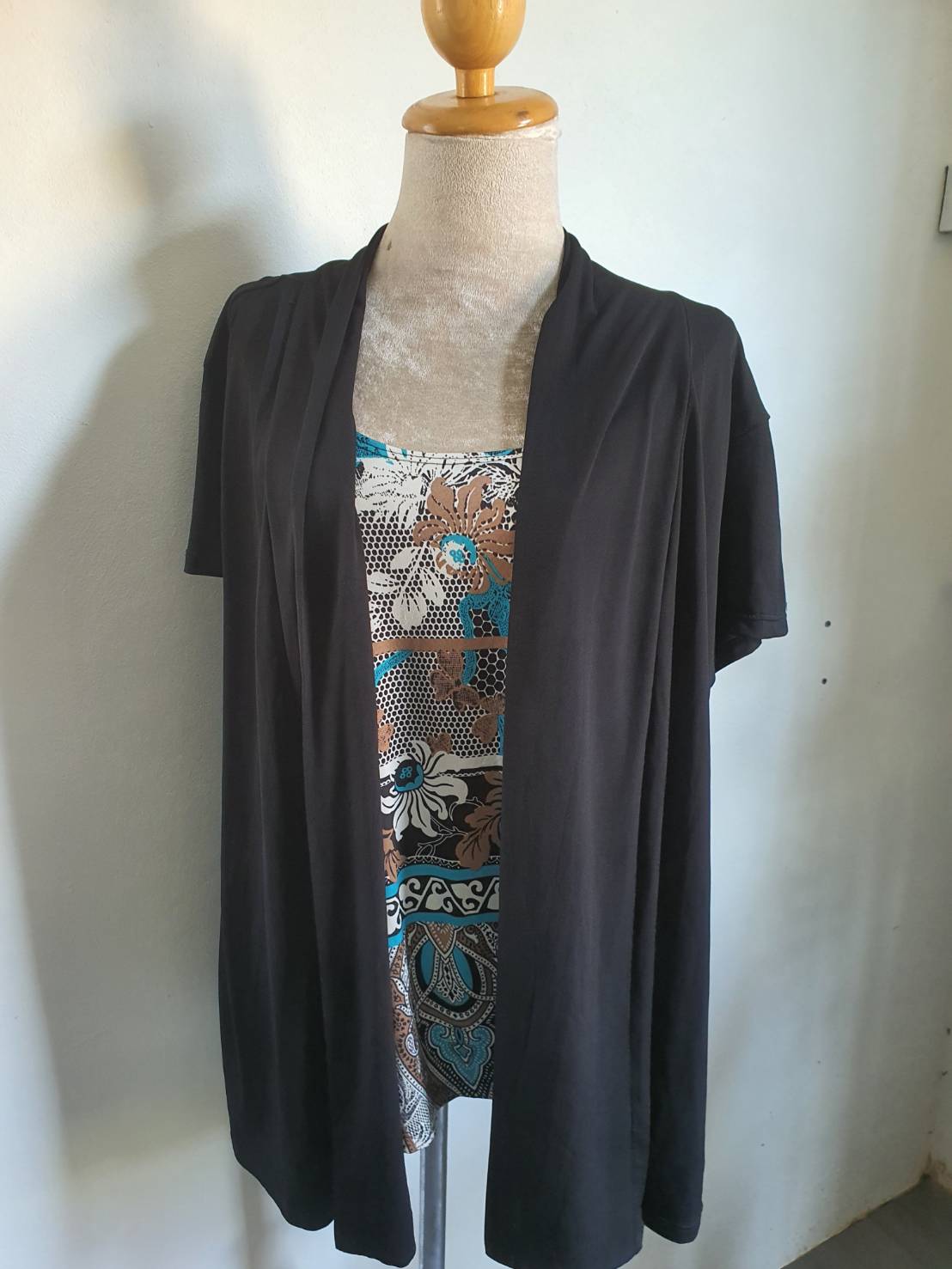 FF06204 เสื้อแฟชั่น ชุดติดกัน มือสอง อก 46-52 นิ้ว