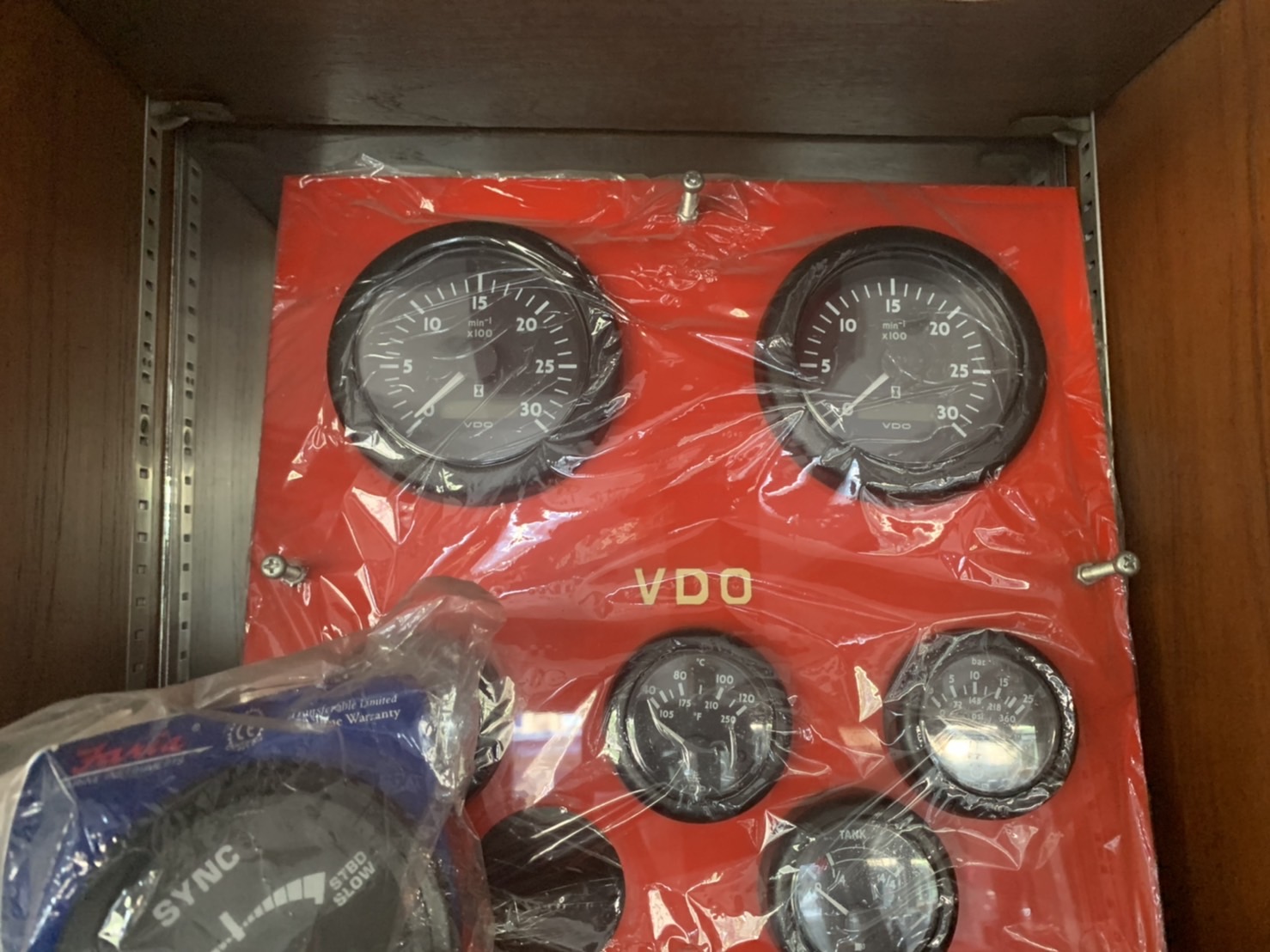 เกจ์วัด VDO DATCON 12V 24V