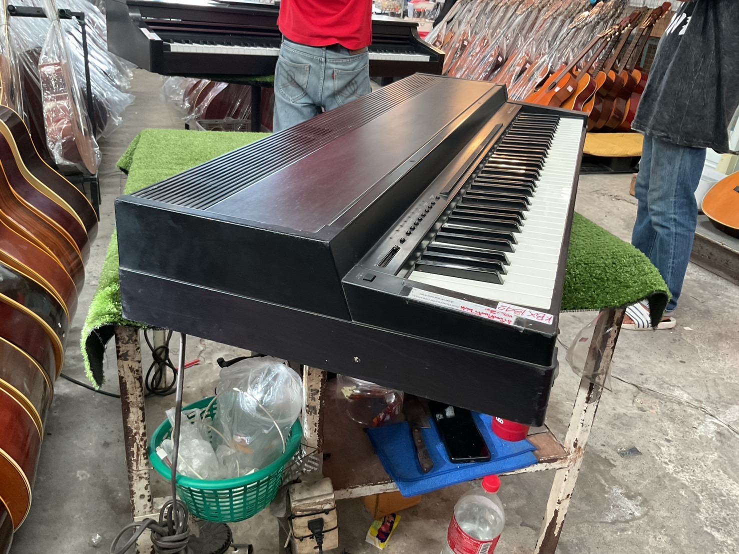 เปียโน YAMAHA : Clavinova CLP-100 สินค้าไม่พร้อมใช้งาน (ต้องซ่อม)