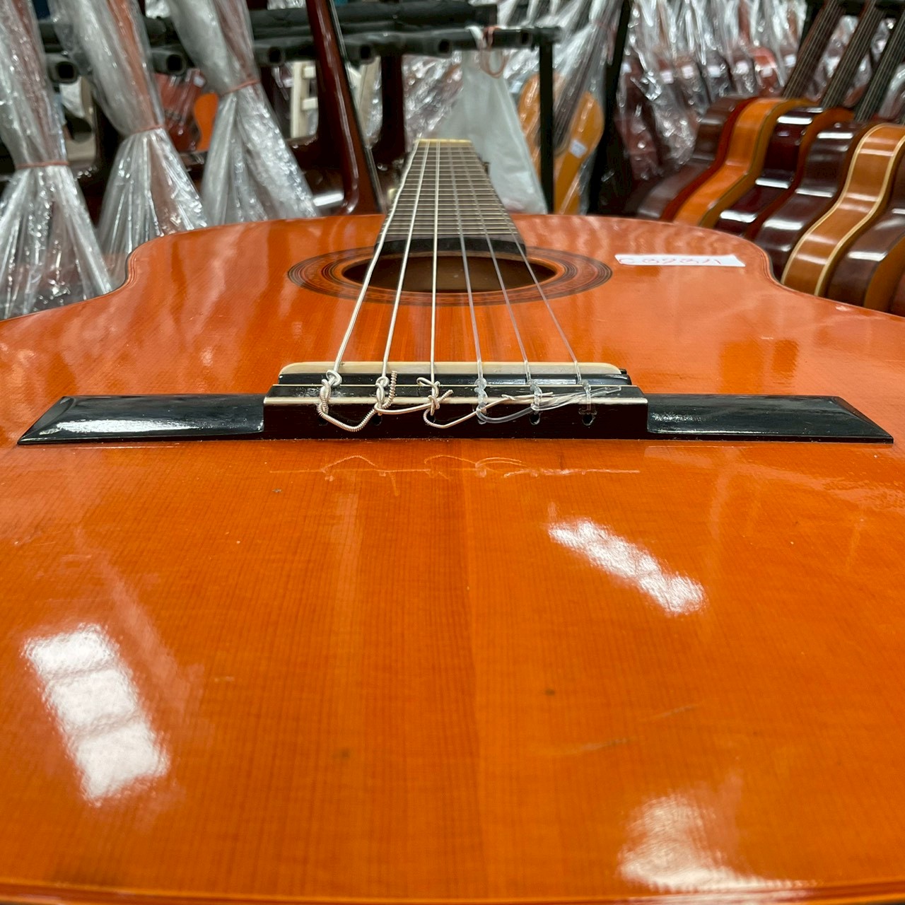 กีต้าร์คลาสสิค MONTANO : A-3