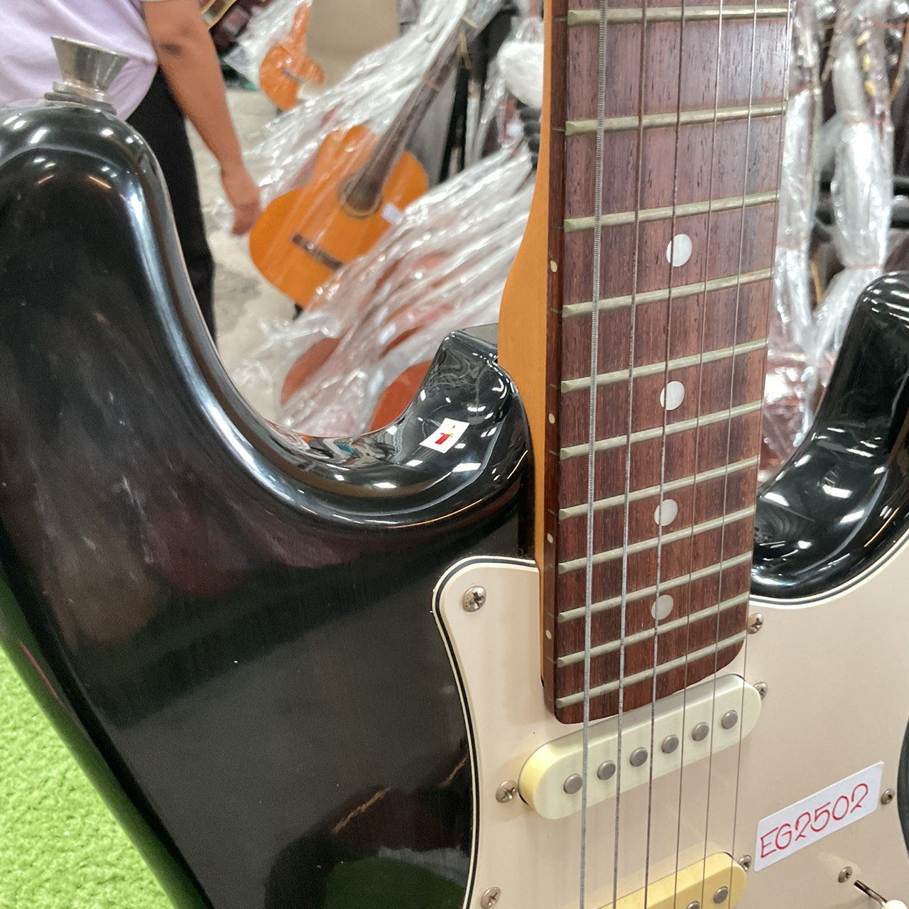 กีต้าร์ไฟฟ้า SELDER