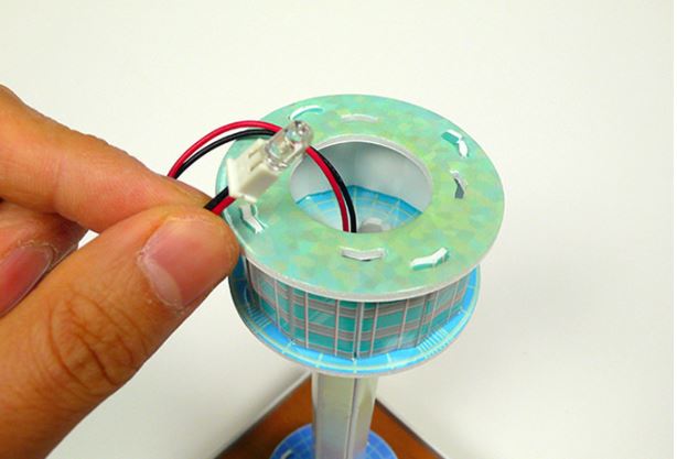 3D จิ๊กซอว์เกาหลี หอคอยกรุงโซลมีไฟ LED 3D Jigsaw 한국 퍼즐 LED 조명이 있는 3D Jigsaw Seoul Tower with LED