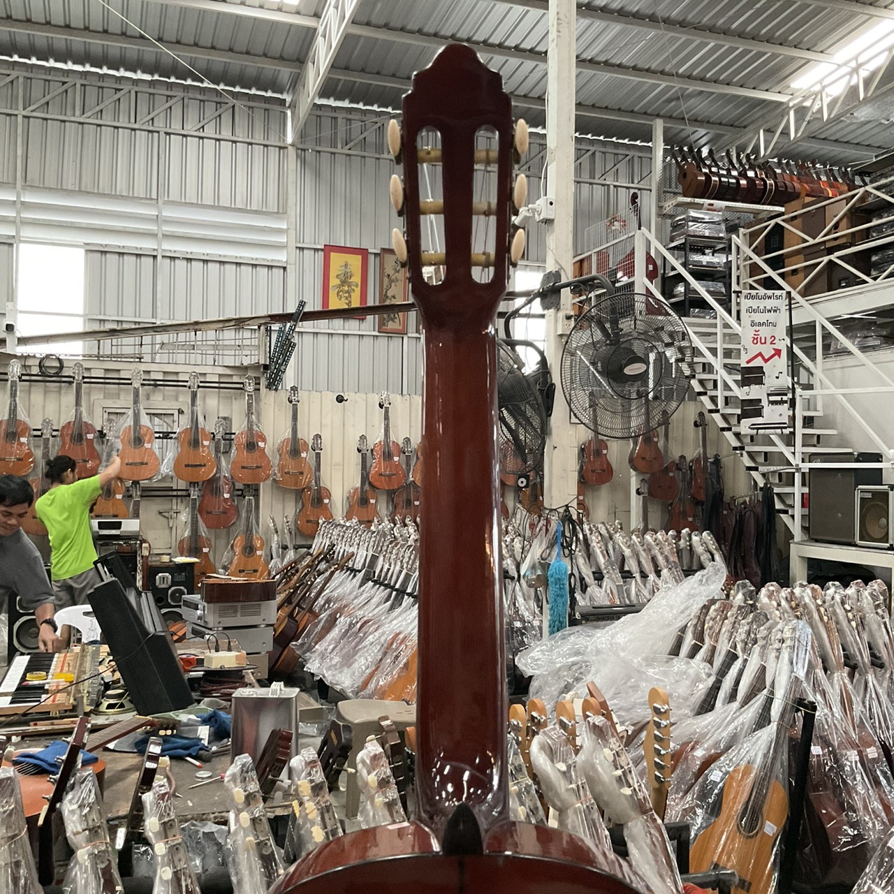 กีต้าร์คลาสสิค Valencia : CG-170