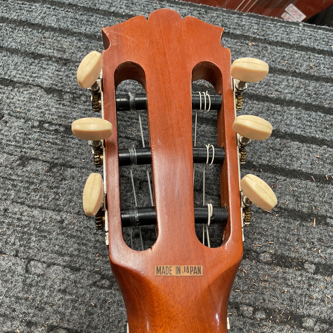 กีต้าร์คลาสสิค TOKAI : L-60