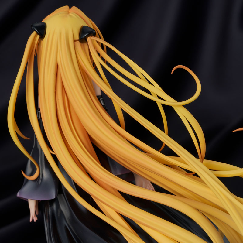 To Love-Ru Darkness Golden Darkness Black Trance ver. Complete Figure(Pre-order)