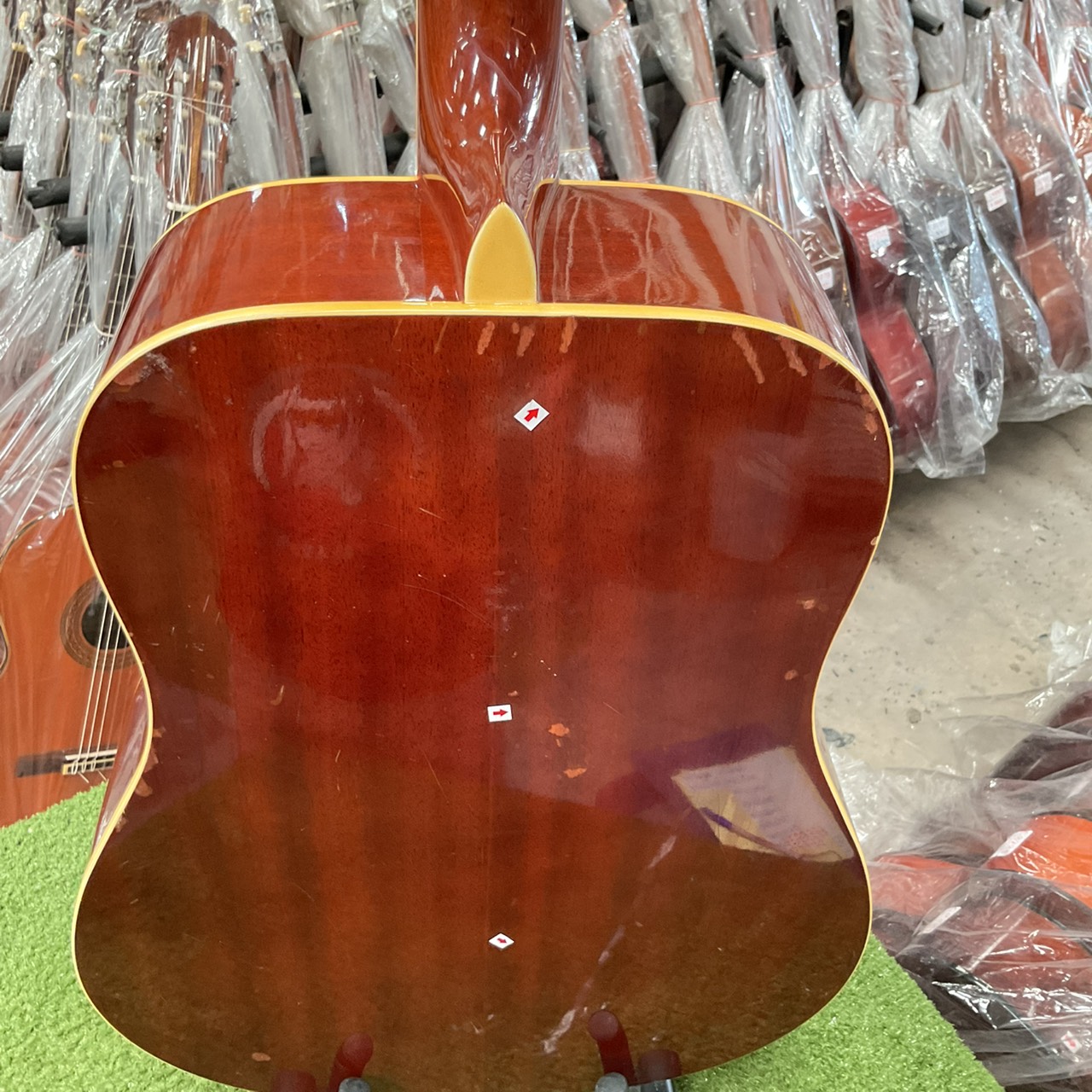 กีต้าร์โปร่ง Legend : WG-20 BS