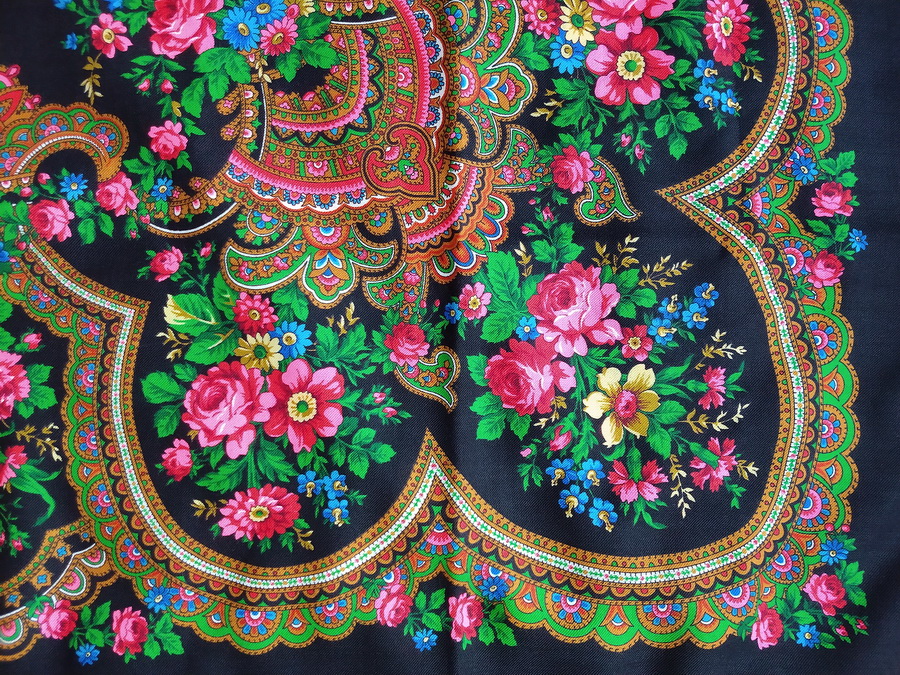 ผ้าพันคอ/คลุมไหล่ขนสัตว์ (Wool Shawls) : From Russia With Love 3