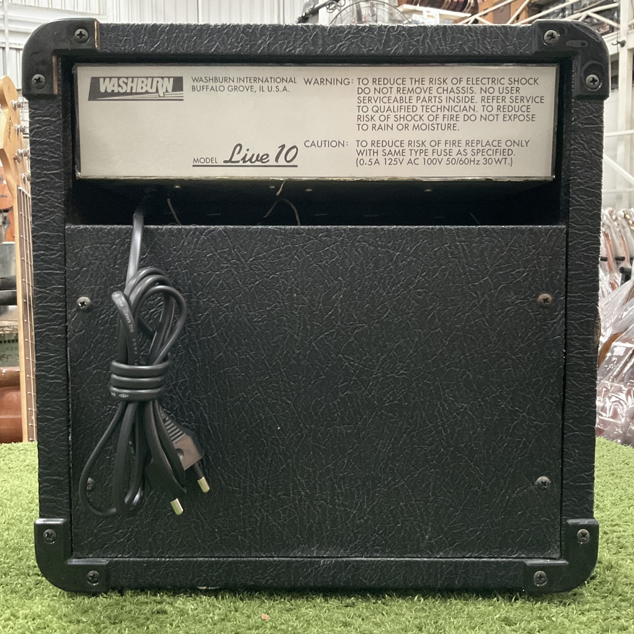 แอมป์กีต้าร์ WASHBURN : Live 10