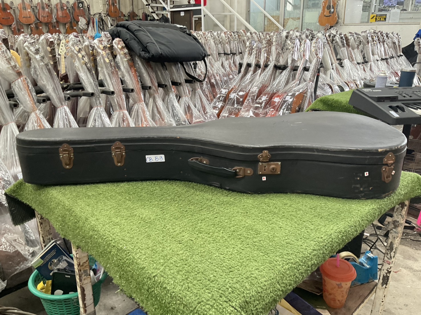 กล่องเคสกีต้าร์คลาสสิค