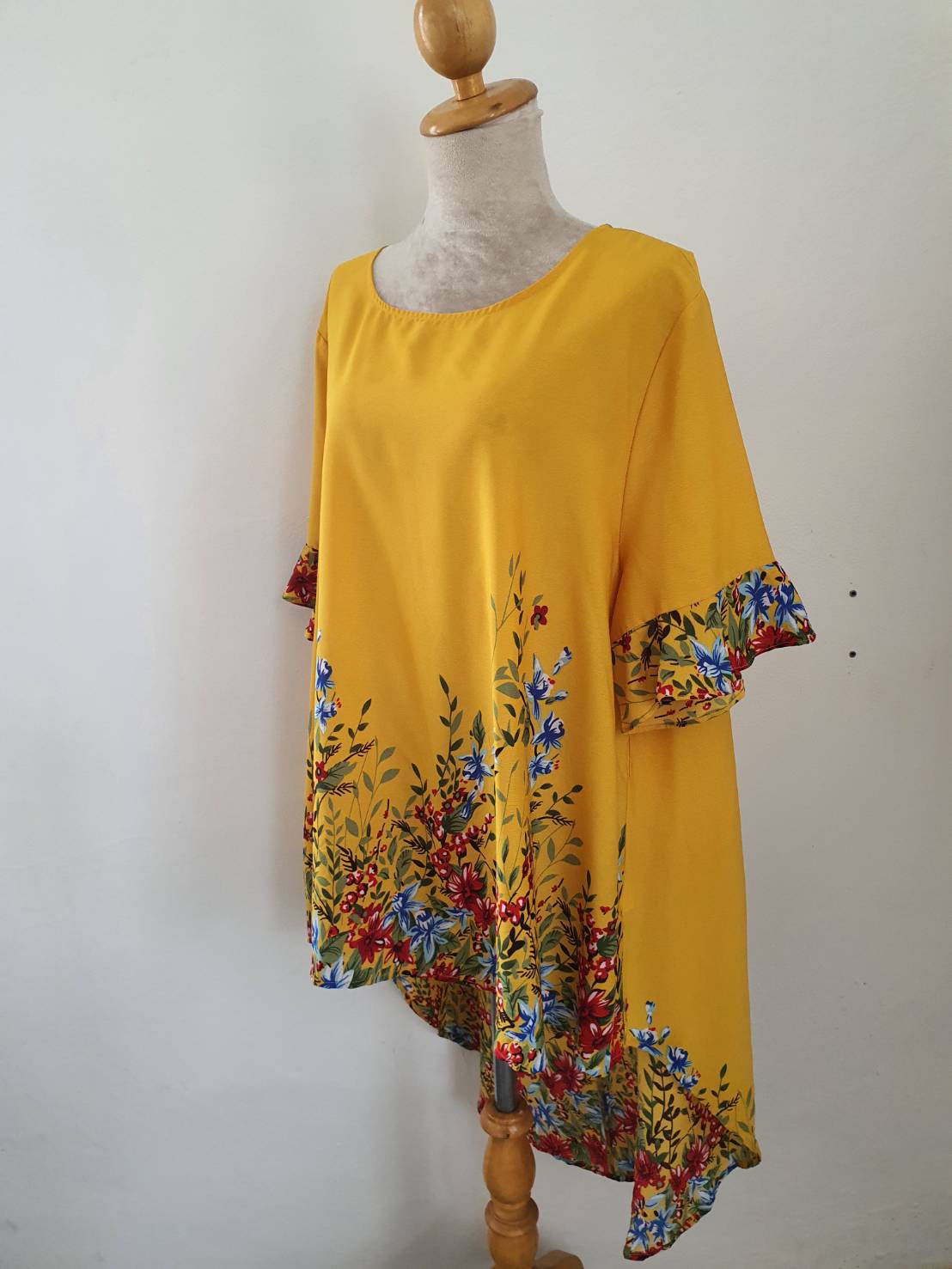 FF05386 เสื้อผ้ามือสอง ชีฟอง สีเหลือง อก free-50 นิ้ว