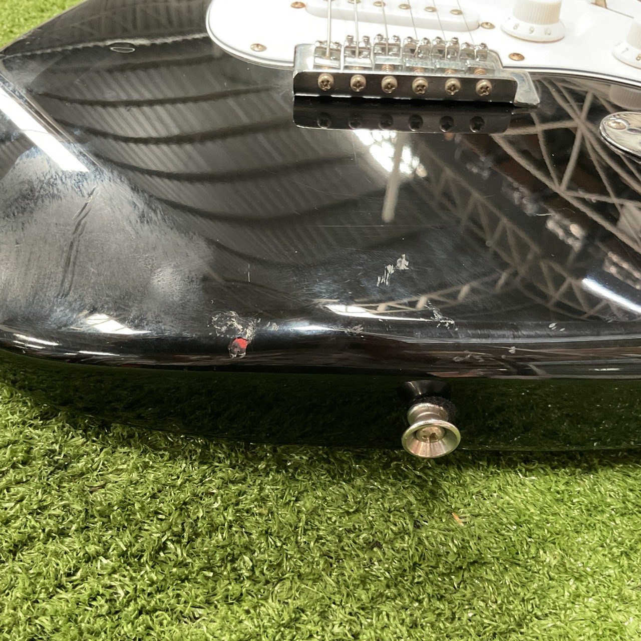 กีต้าร์ไฟฟ้า Legend