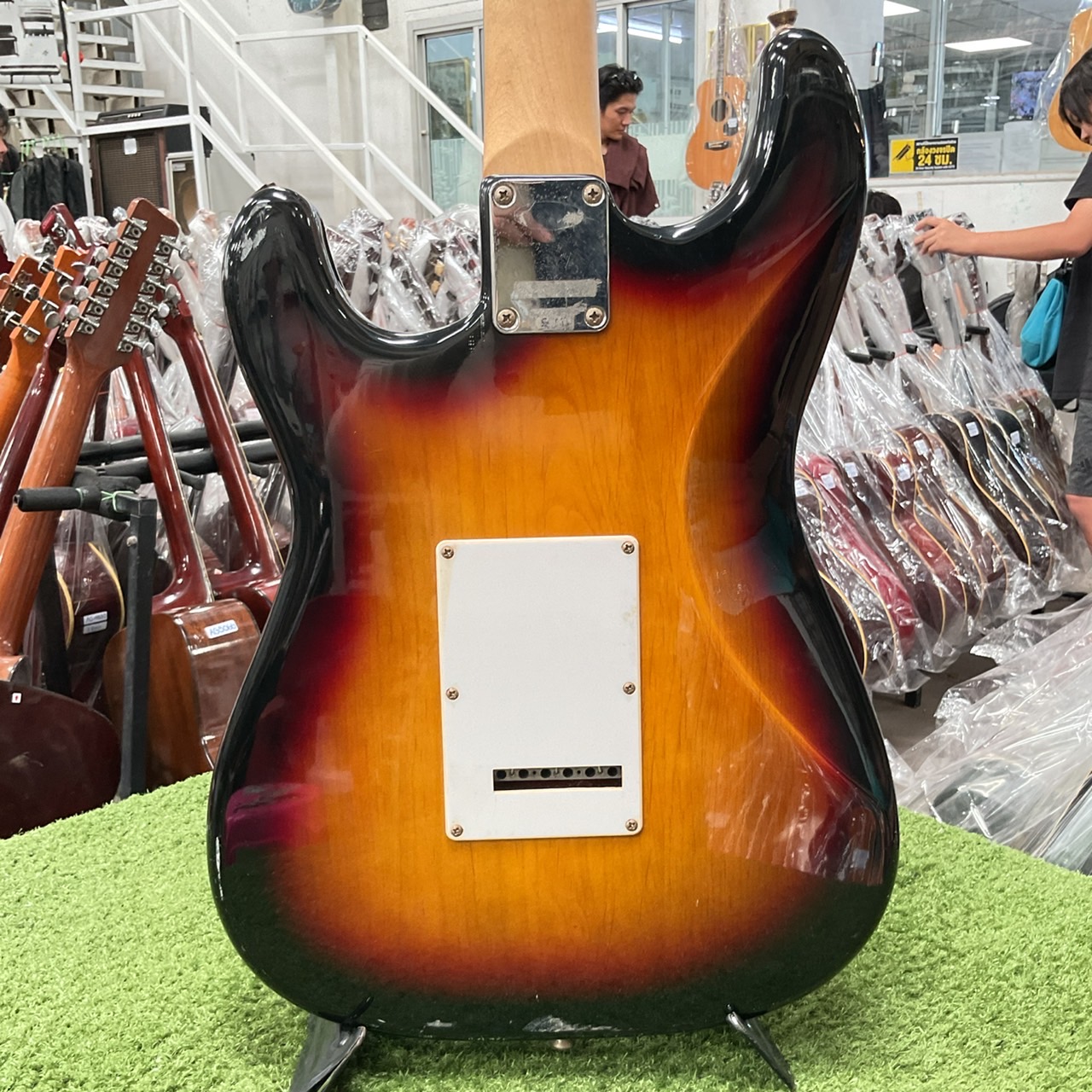 กีต้าร์ไฟฟ้า BUSKER'S