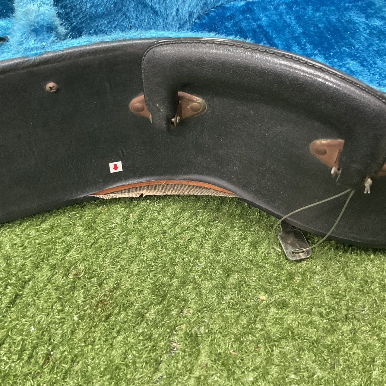 กล่องเคสกีต้าร์โปร่ง