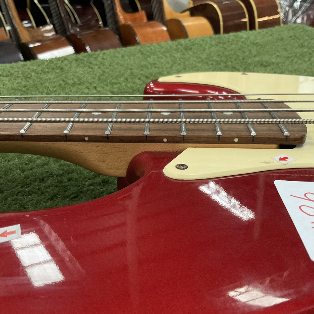 กีต้าร์เบส BUSKER'S