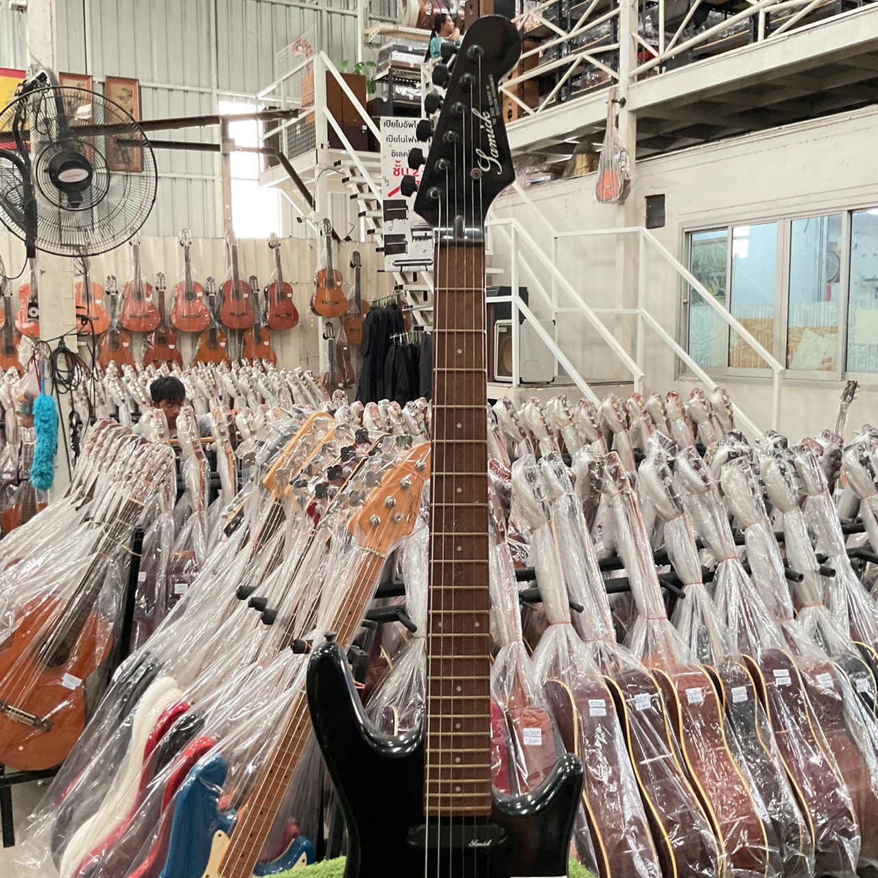 กีต้าร์ไฟฟ้า Samick