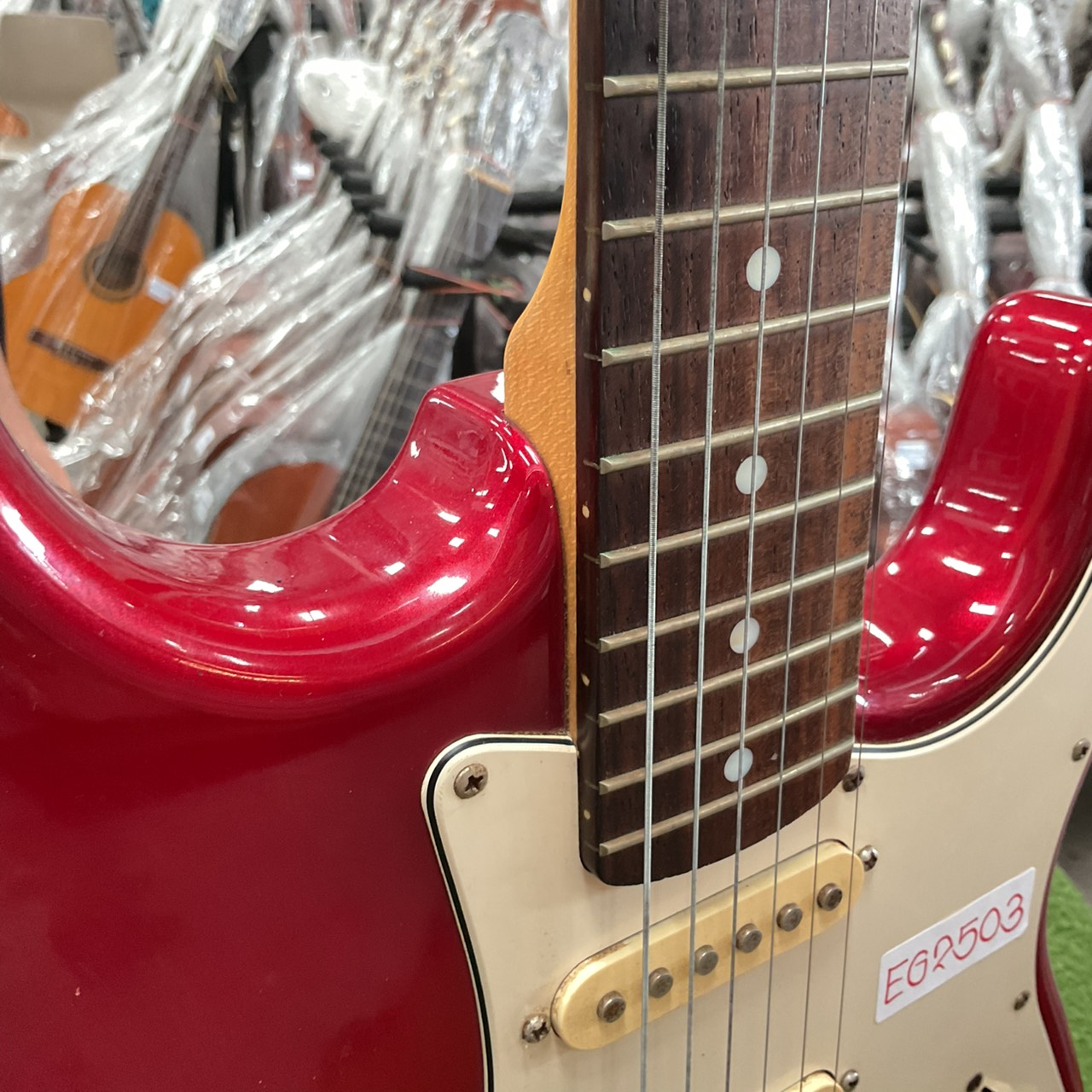 กีต้าร์ไฟฟ้า Photogenic