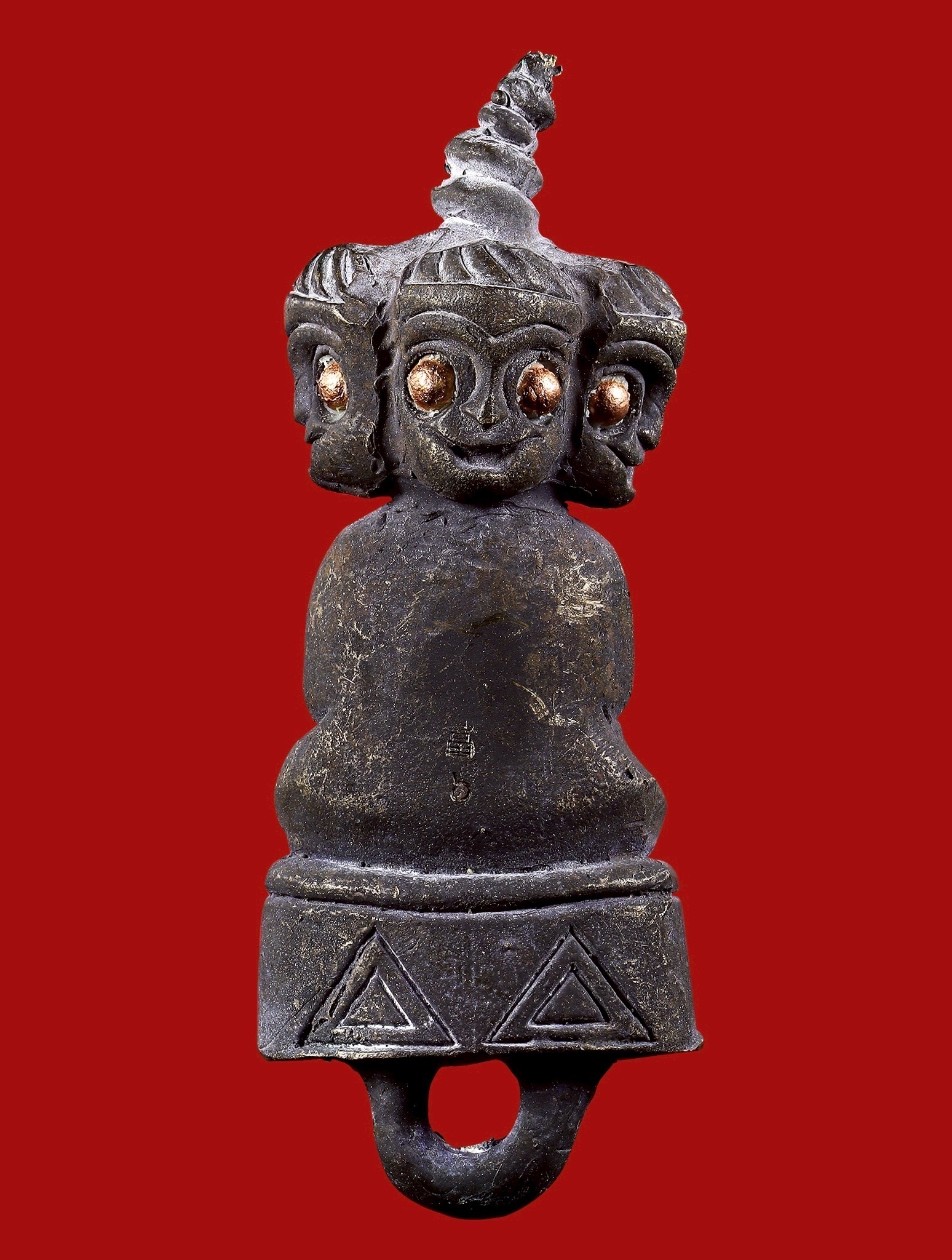 พญางั่งมหามนตราจันทร์เสี้ยว (เนื้อขันลงหิน,พิมพ์พิสดารจตุรพักตร์) Supreme Mantra Crescent Moon Ngang. (bronze alloy material,extraordinary four-face model) SKU-04049