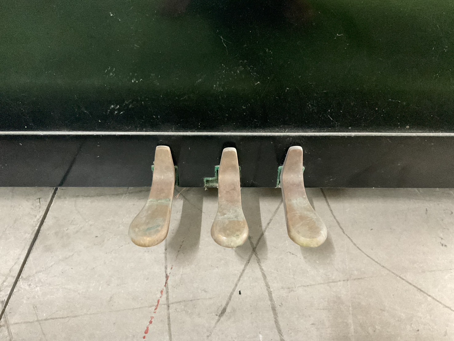 เปียโนอัพไลท์ VICTOR : V-31