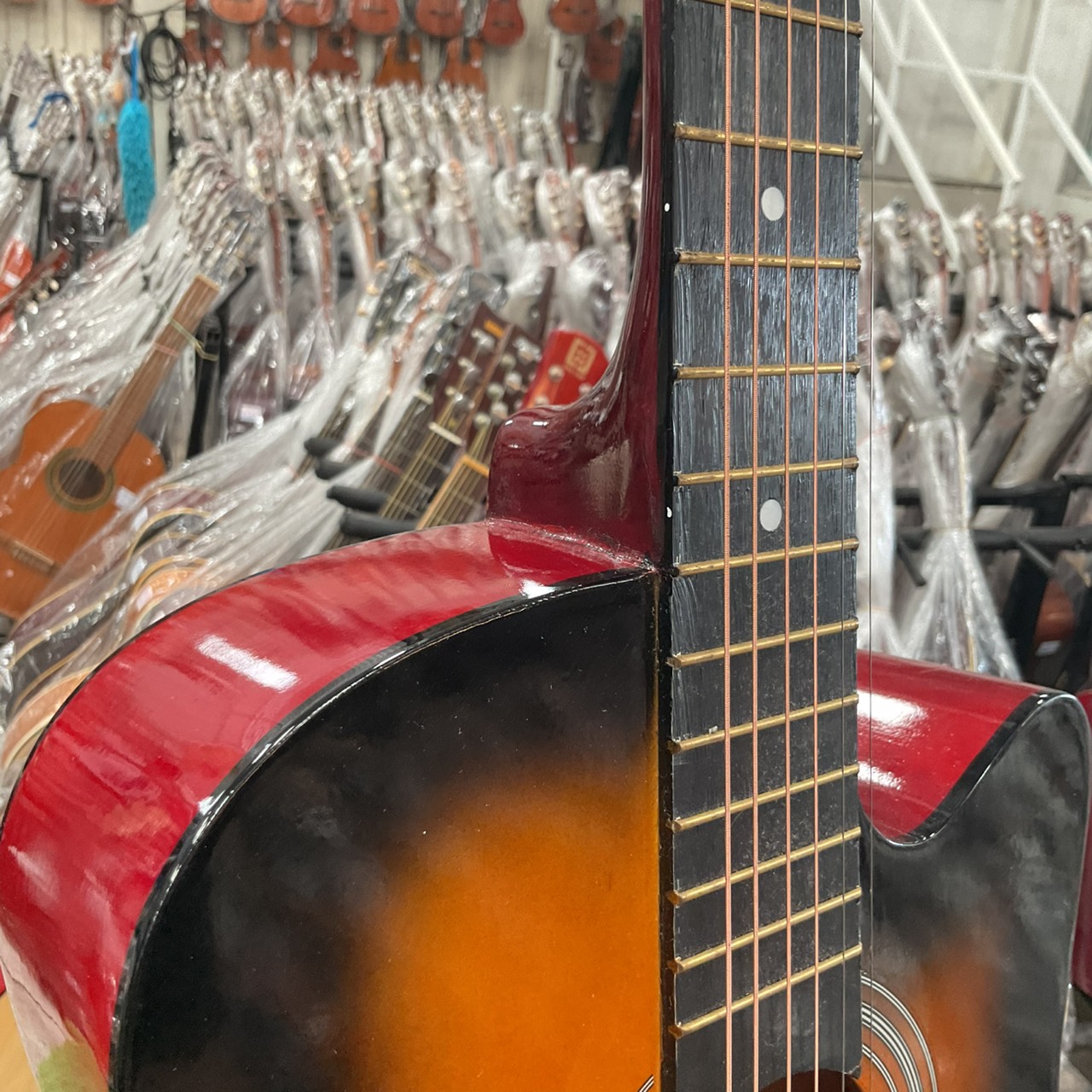 กีต้าร์โปร่ง Chelldee : 38C